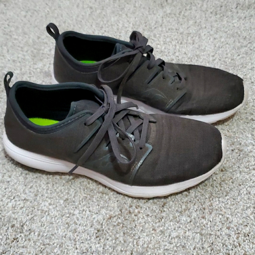 Running shoes